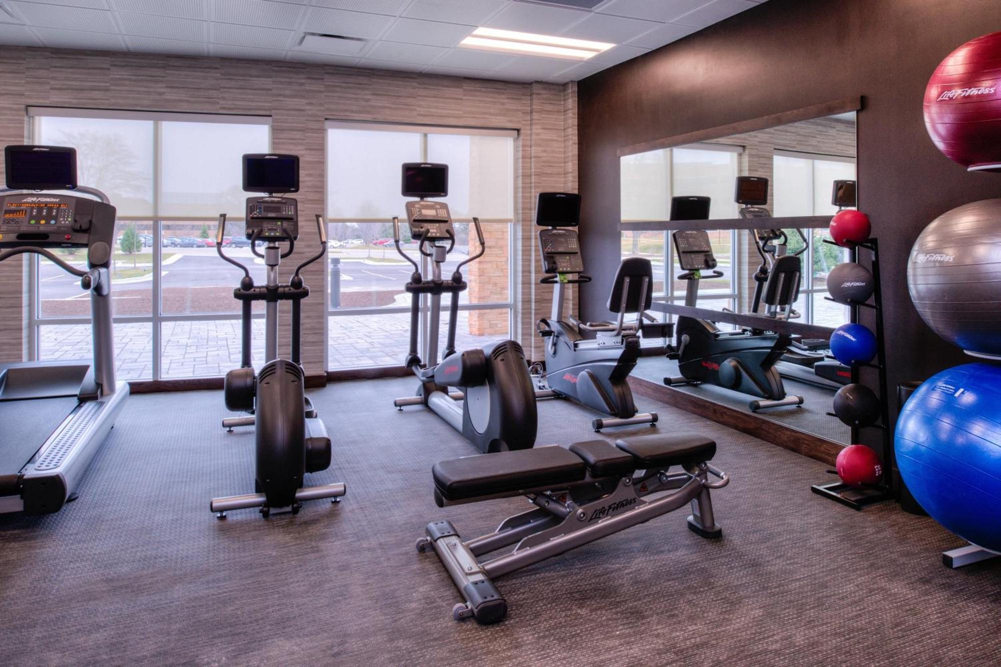 Courtyard By Marriott Detroit Farmington Hotel Farmington Hills Exterior foto